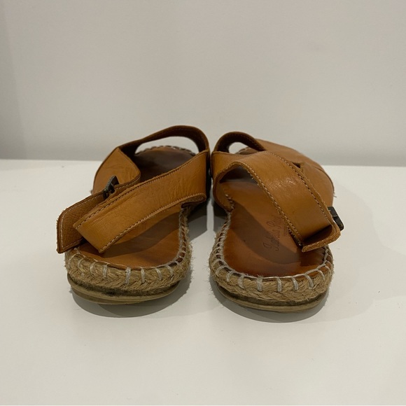 ISABELLA ROSSI Size 38 AU 7 Brown Tan Leather Espadrilles Sandals Flats - Picture 5 of 8